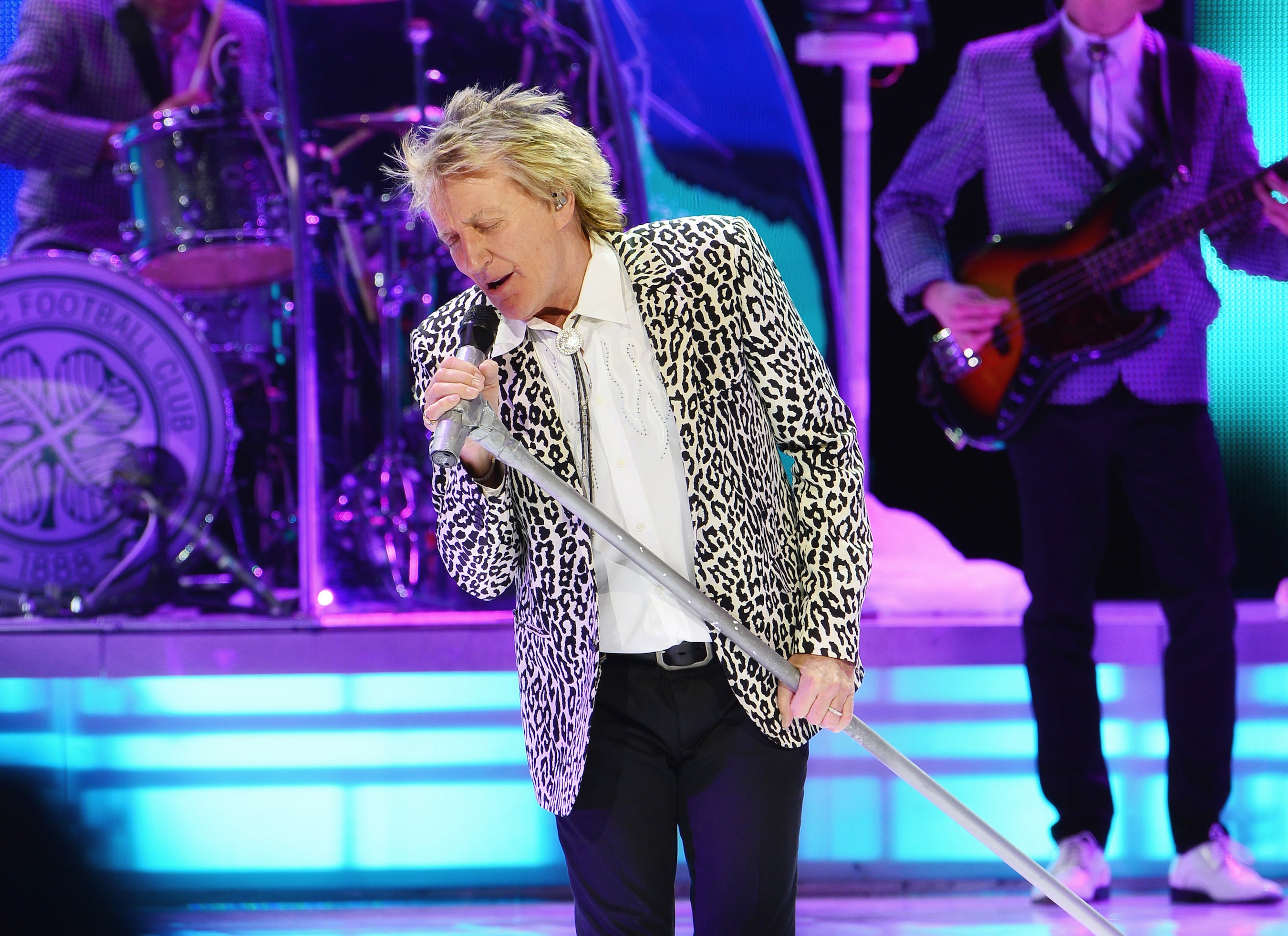 Rod Stewart w/ Richard Marx