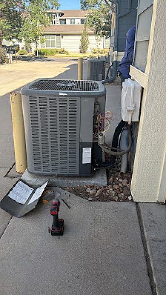 Squeaks Services Plumbing Heating & Air - Denver