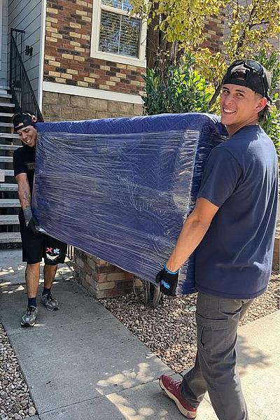 Buenos Diaz Moving