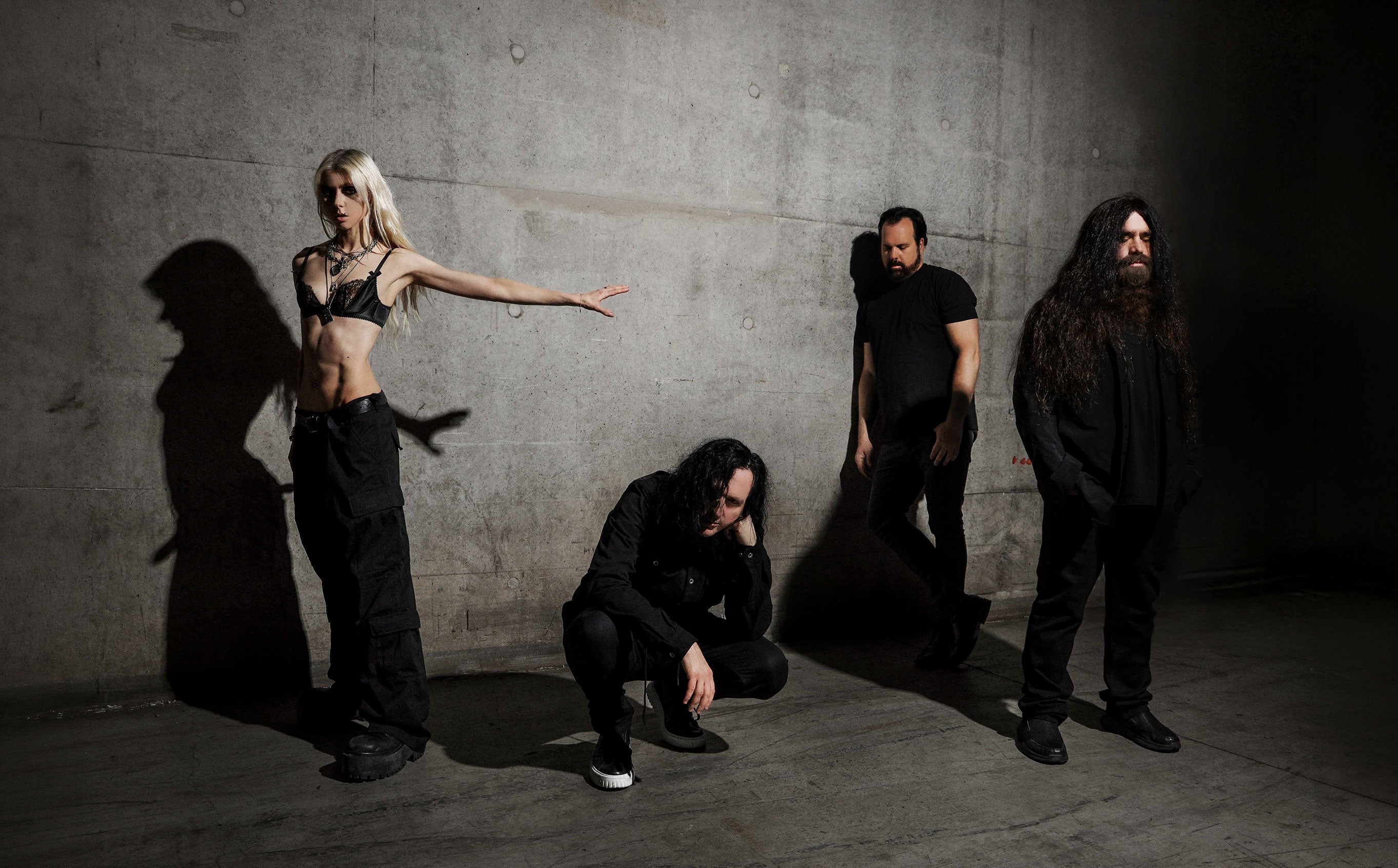93.9X Presents: The Pretty Reckless - Dear God Tour