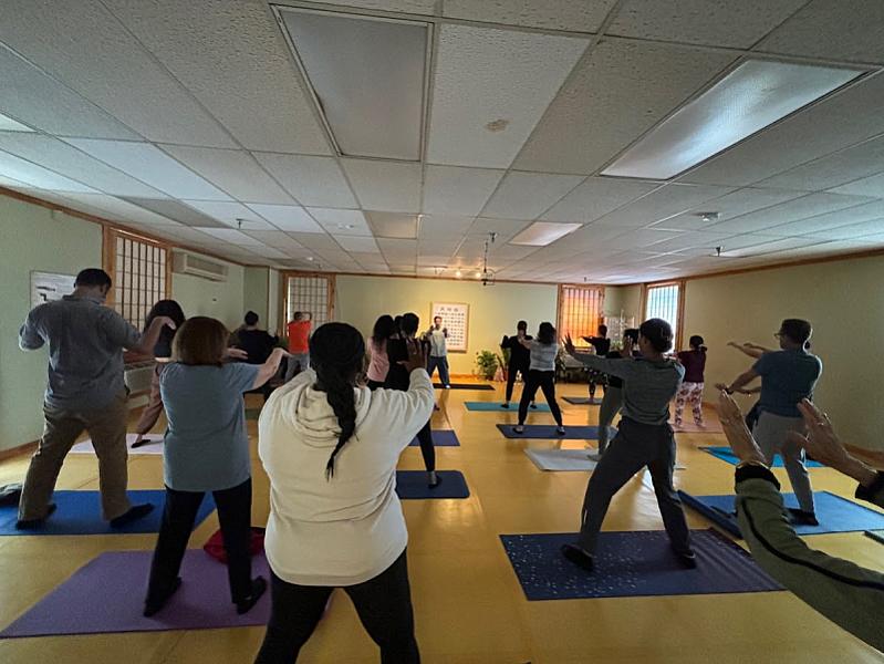 BODY & BRAIN Yoga Tai Chi